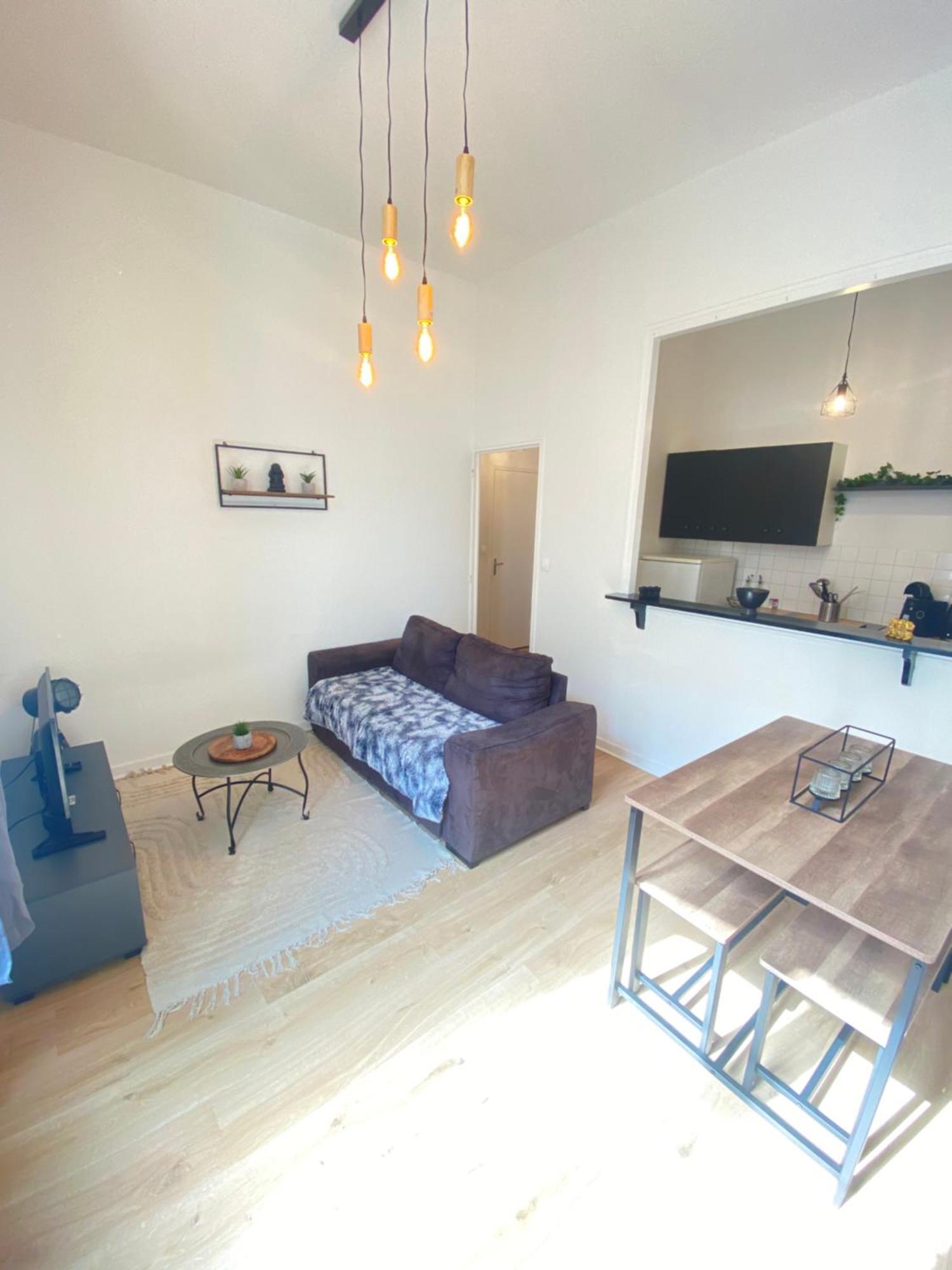 אנז'ה Charmant 2 Chambres - Centre מראה חיצוני תמונה